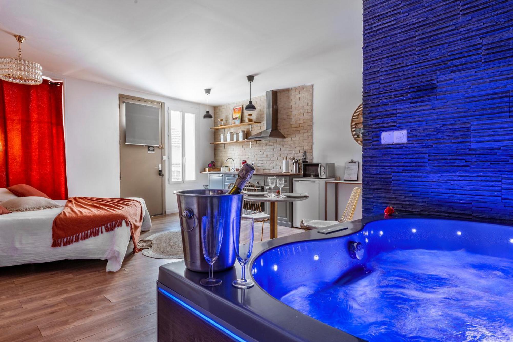Loft Romantique - Spa Privatif - Spa Noctambulles Hyères Екстериор снимка
